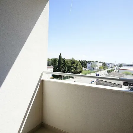Apartman Nath *